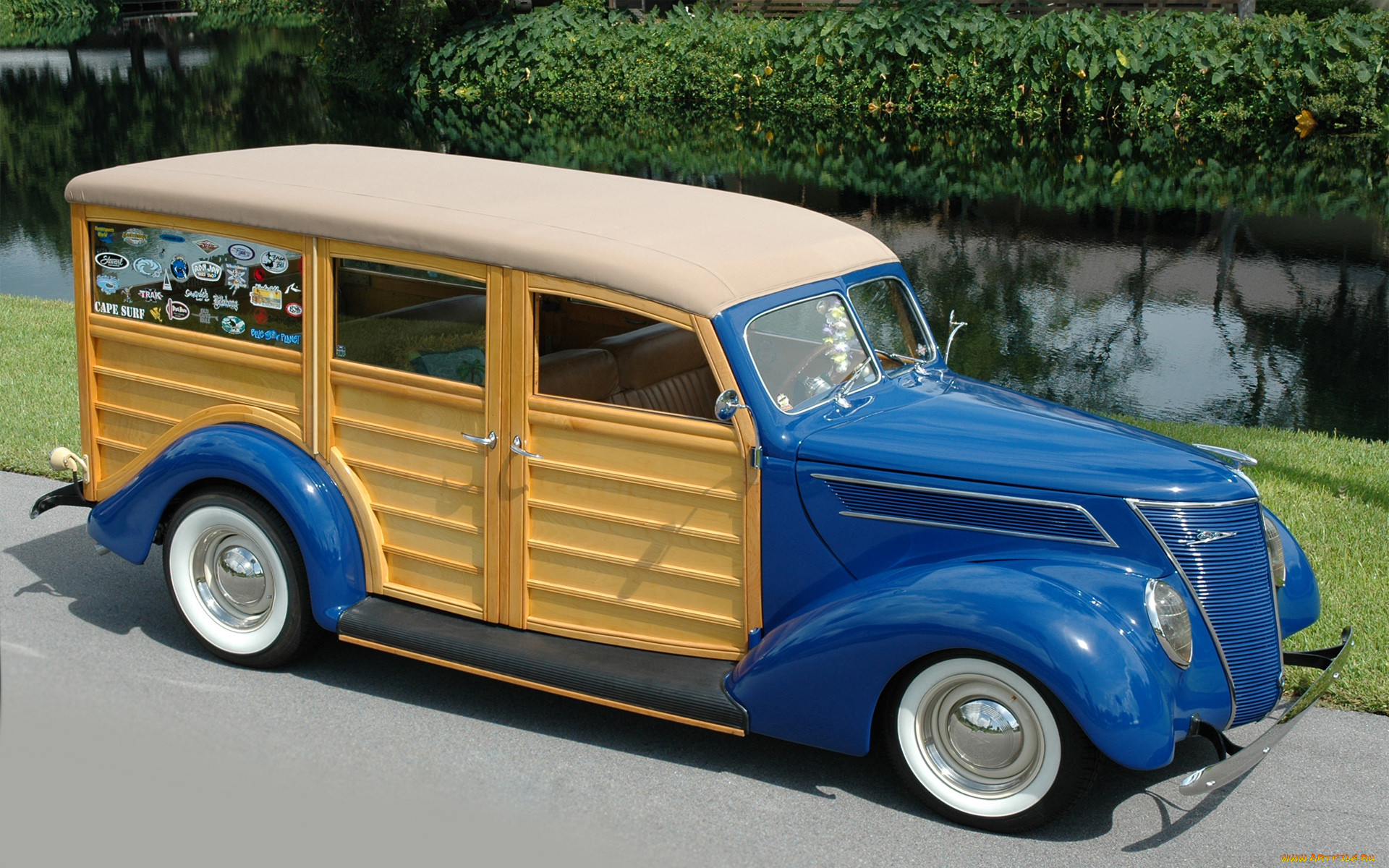 , custom classic car, woody